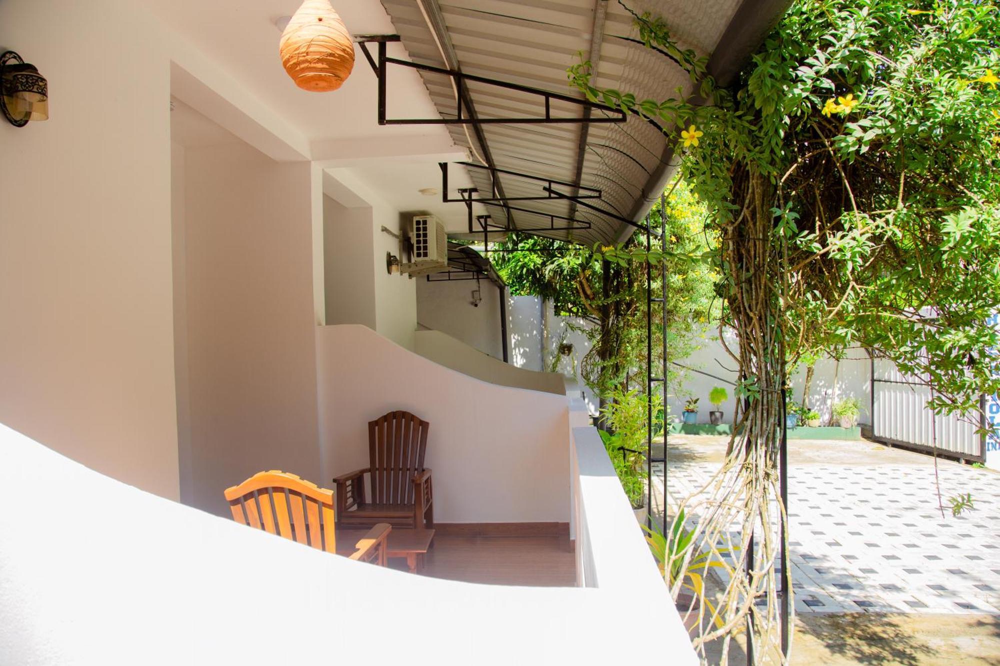 Hispaniola Inn Mirissa Kültér fotó