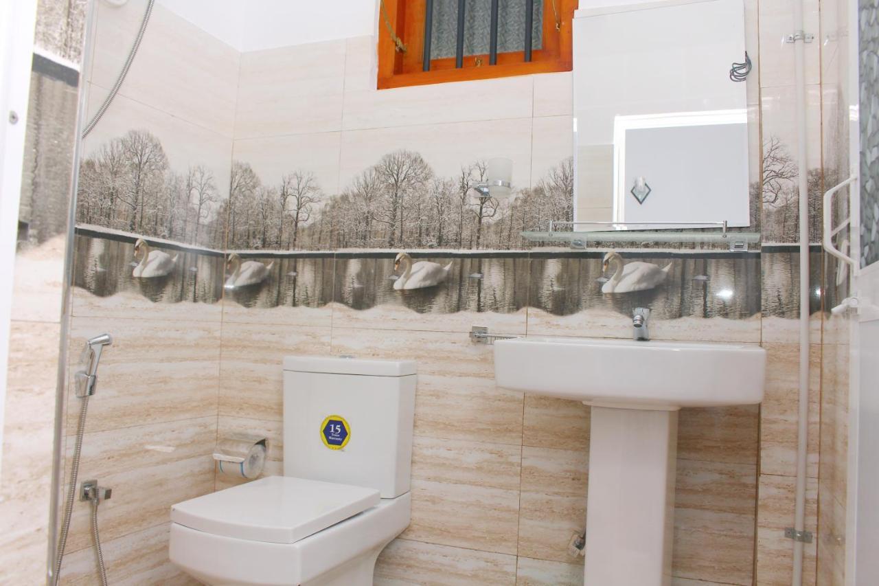 Hispaniola Inn Mirissa Kültér fotó